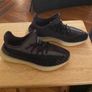 Men’s Adidas Yeezy Boost 350 V2 Carbon